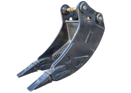 FLECO Excavator Stumper made of AR400 steel; extra side plates, dual ripper shanks, serrated center for gripping support in tough environments.